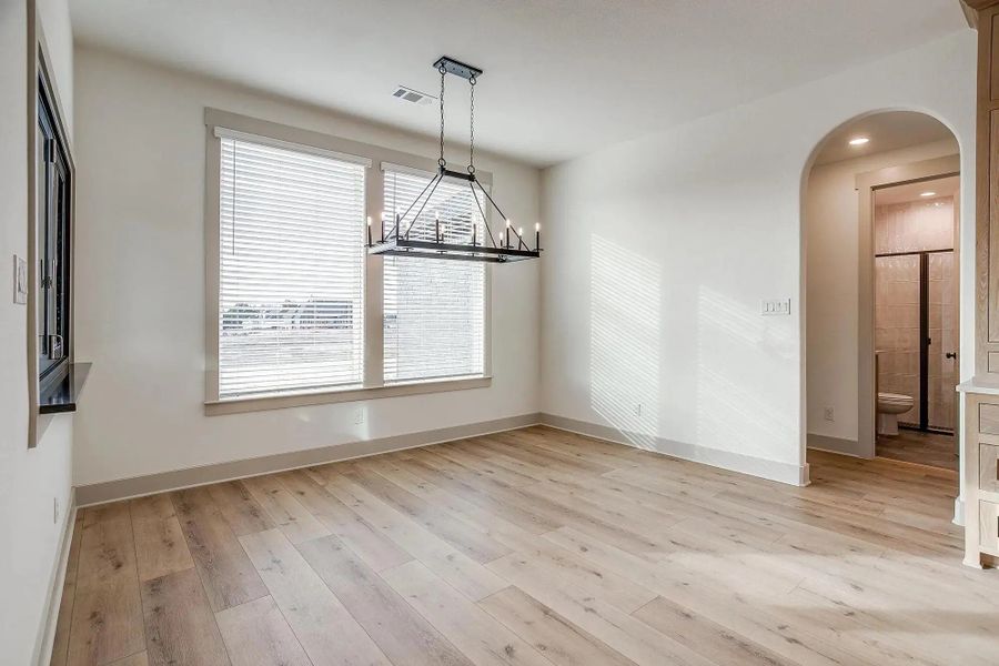 Representative unfurnished interior of a home built from the The Luke by Elmwood Custom Homes in Ranch at Stone Hill, Waxahachie (Image 35).