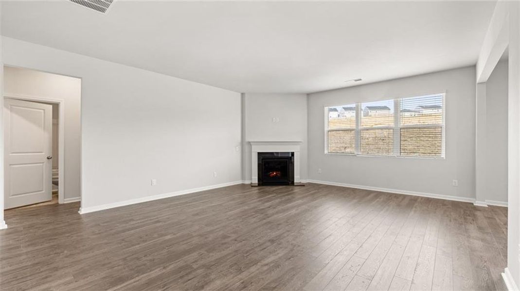 Spacious, unfurnished interior of a new home in Jackson Landing, Jefferson (Image 27).