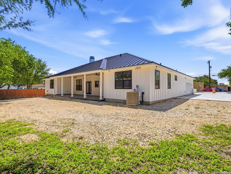 Exterior details and patio area of a home in , Terrell Hills (Image 29).