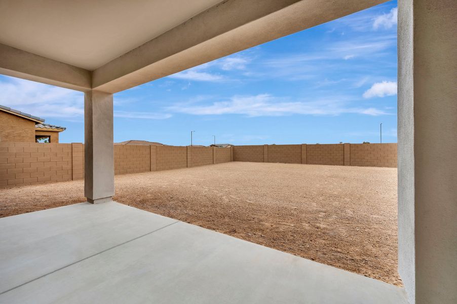 Exterior details and patio area of a home in Canyon Views – 70’ Sunrise Series, Litchfield Park (Image 4). Exterior details and patio area of a home in Canyon Views – 70’ Sunrise Series, Litchfield Park (Image 4).