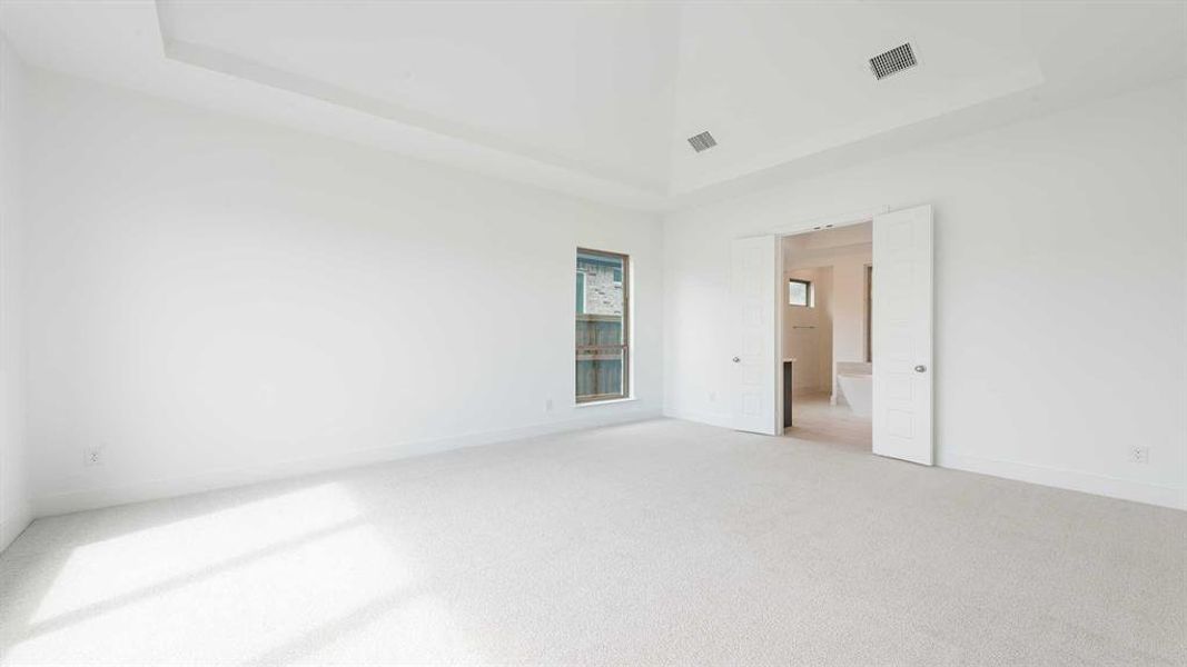 Spacious, unfurnished interior of a new home in Trinity Falls 60', McKinney (Image 22). Spacious, unfurnished interior of a new home in Trinity Falls 60', McKinney (Image 22).