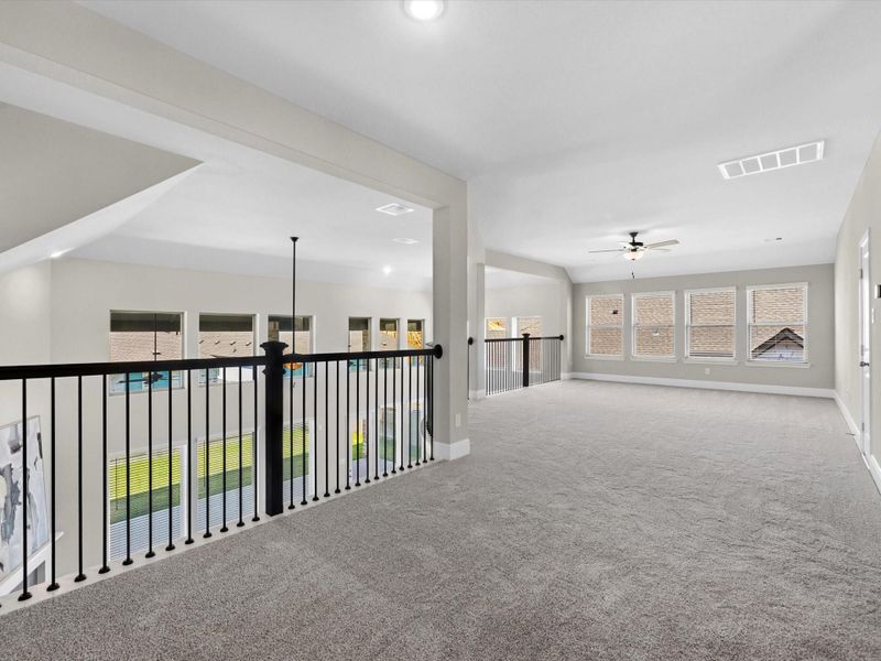 Spacious, unfurnished interior of a new home in Coastal Point, League City (Image 22).