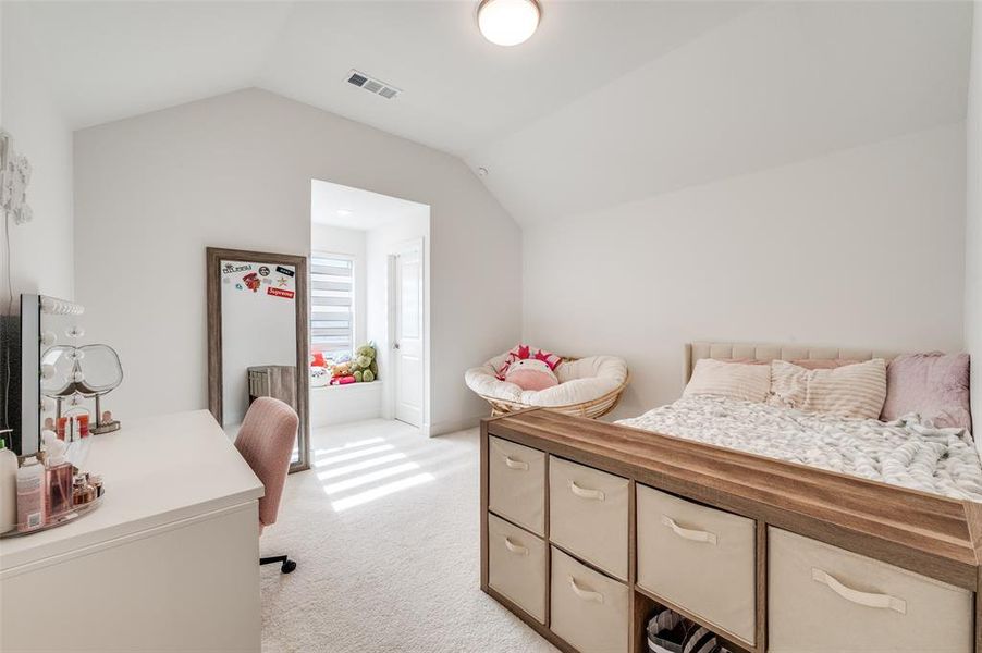 Furnished interior view inside a new home in Sandbrock Ranch, Aubrey (Image 8).