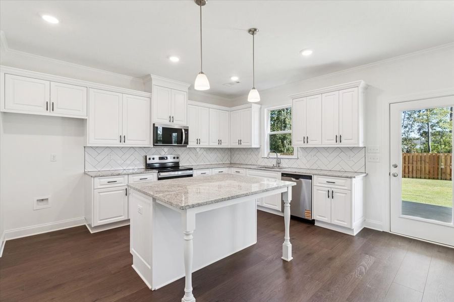 Furnished interior view inside a new home in Tillery Park, Grovetown (Image 8).