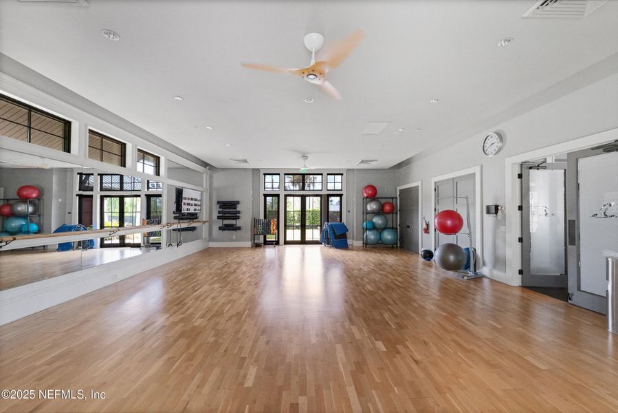 Spacious, unfurnished interior of a new home in , St. Augustine (Image 19).