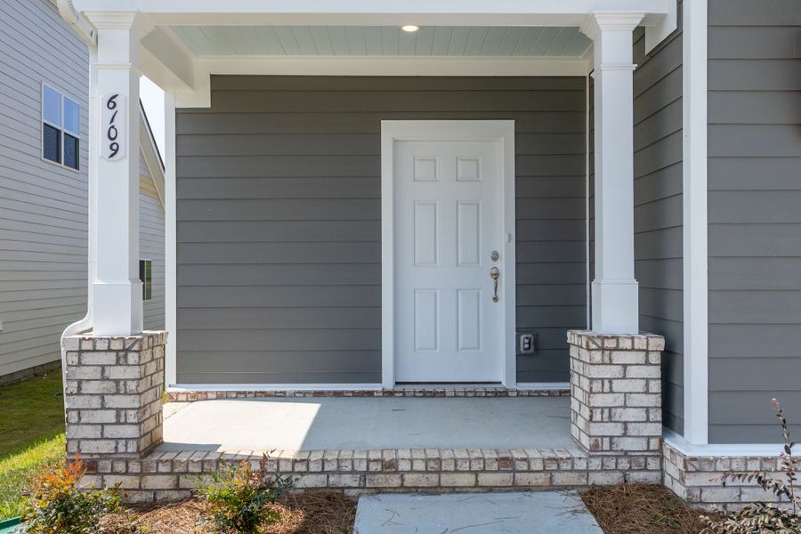 Elba GY, Single Family Home