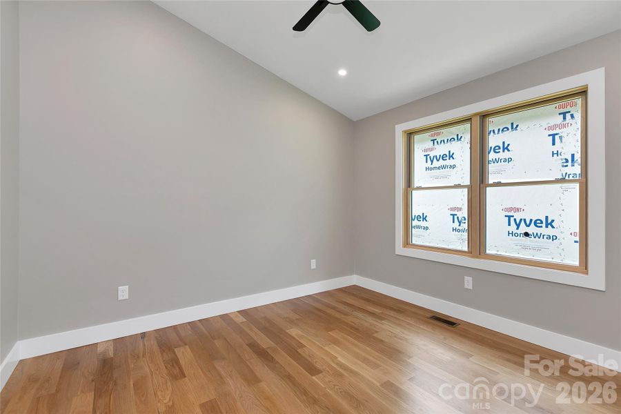 Spacious, unfurnished interior of a new home in , Brevard (Image 34).