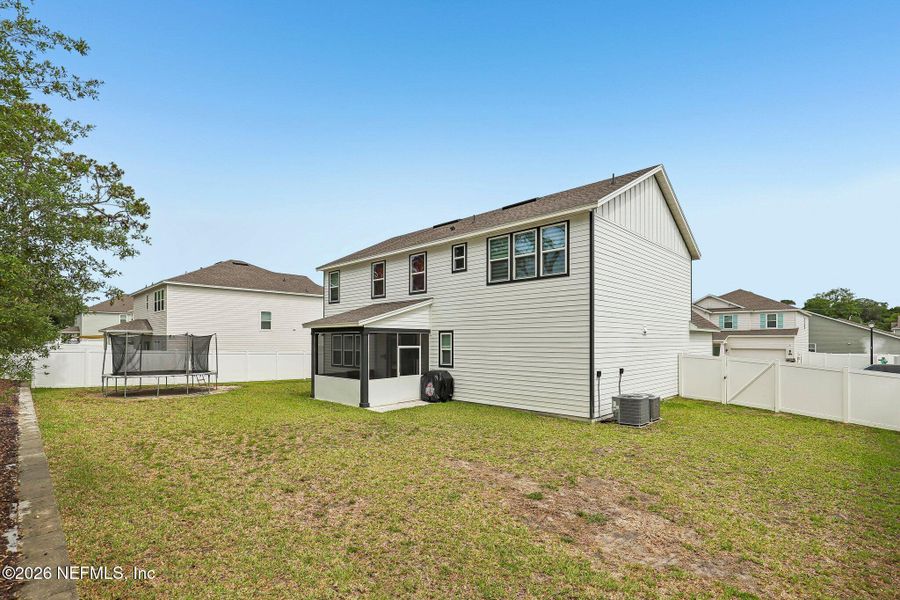 Exterior details and patio area of a home in , Jacksonville (Image 22).
