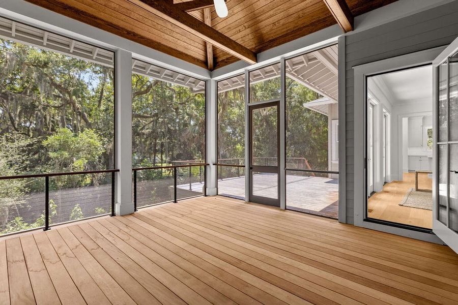 Exterior details and patio area of a home in , Seabrook Island (Image 33).