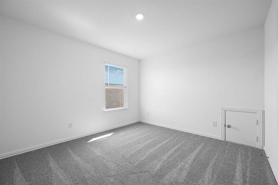 Spacious, unfurnished interior of a new home in River Ridge, Crandall (Image 16). Spacious, unfurnished interior of a new home in River Ridge, Crandall (Image 16).