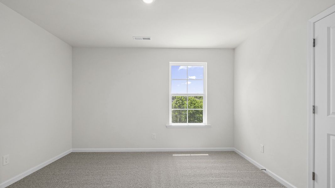 Spacious, unfurnished interior of a new home in Belle Grove, Wendell (Image 15).