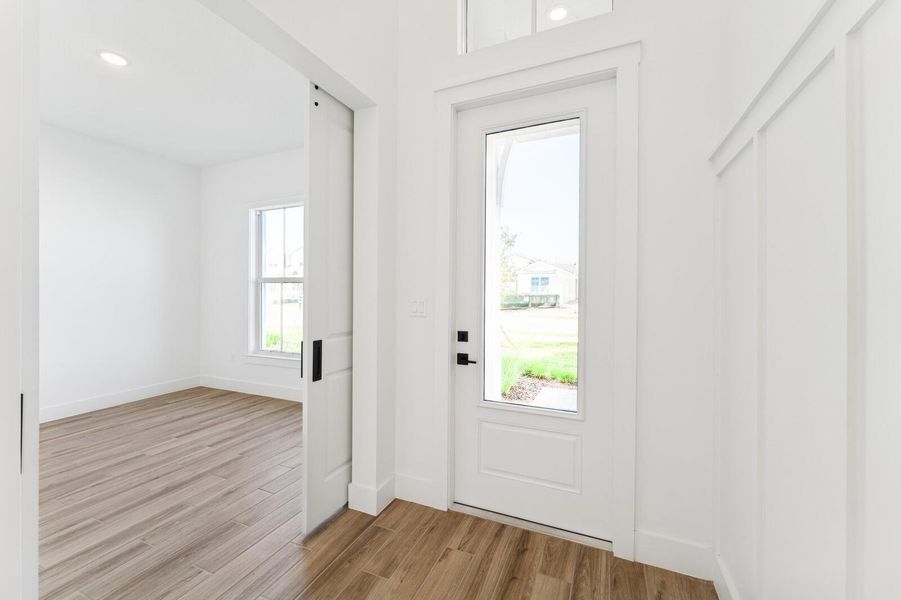 Spacious, unfurnished interior of a new home in , Stuart (Image 29).