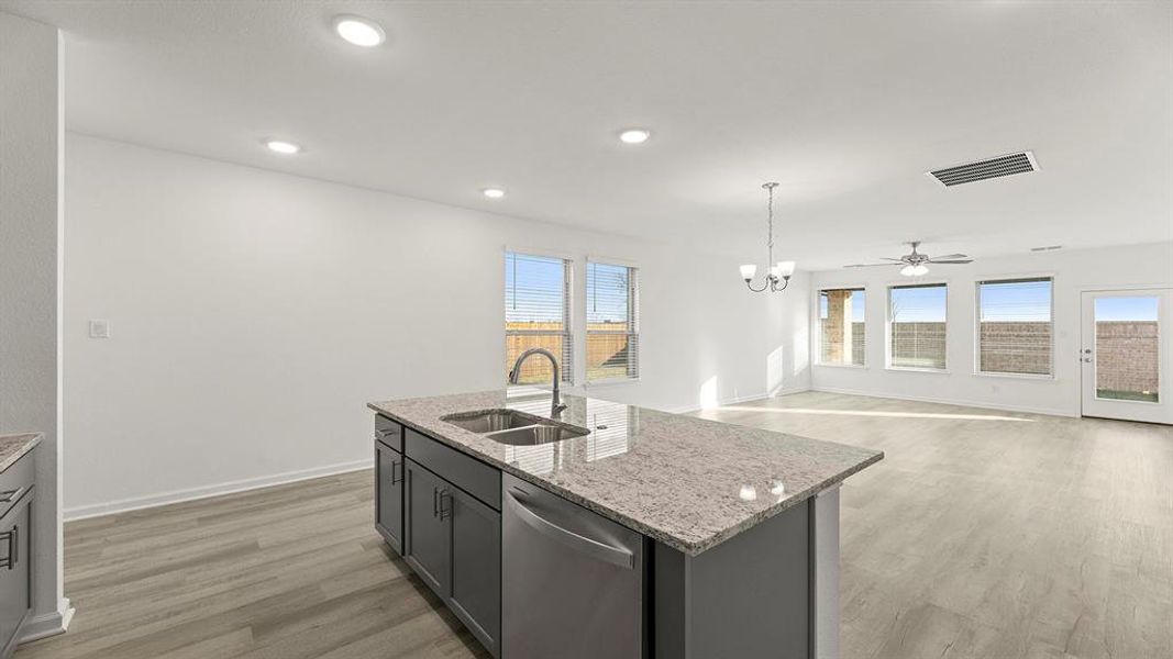 06. 778 Hidden Feather - Kitchen (3)