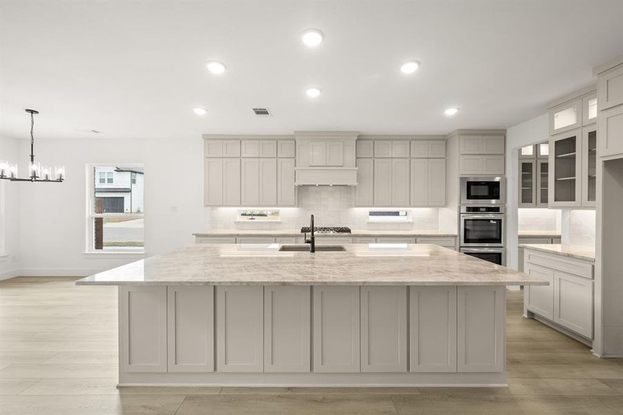 341 Loretta- Kitchen-3979