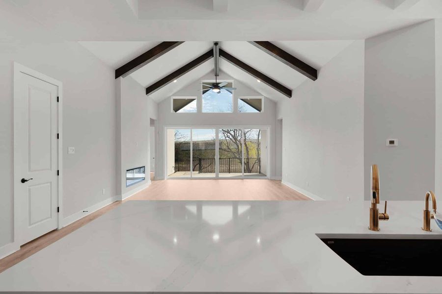 Spacious, unfurnished interior of a new home in Lariat, Liberty Hill (Image 21).