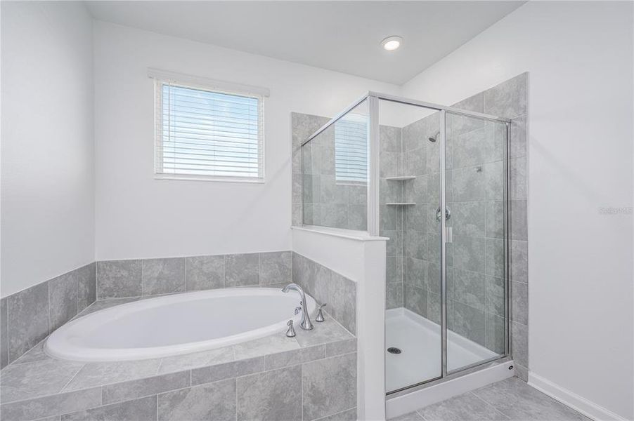 Furnished interior view inside a new home in , Davenport (Image 9).