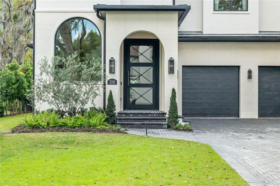 Exterior details and patio area of a home in , Winter Park (Image 27).