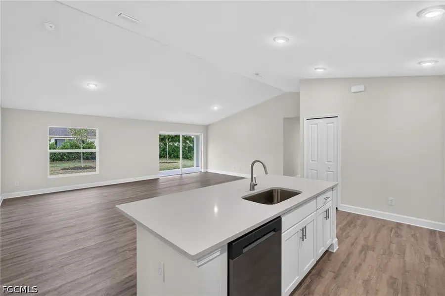 Furnished interior view inside a new home in Cape Coral, Cape Coral (Image 12).
