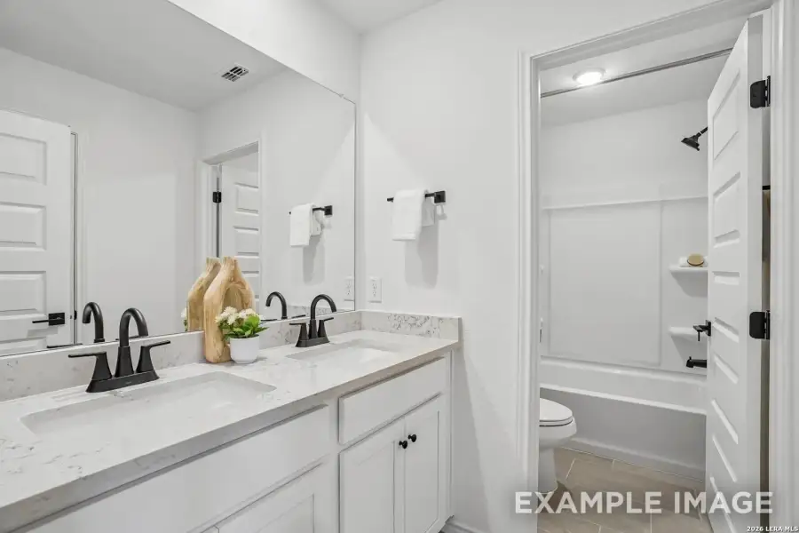 Furnished interior view inside a new home in Mesa Vista, San Antonio (Image 31).