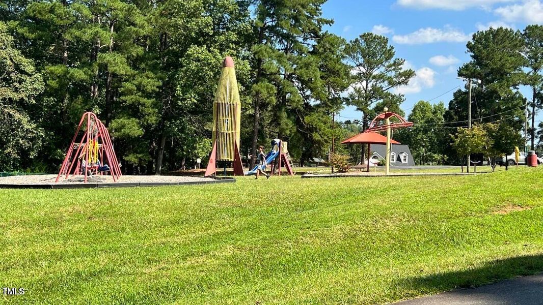 Lake Royale Amenities (25)