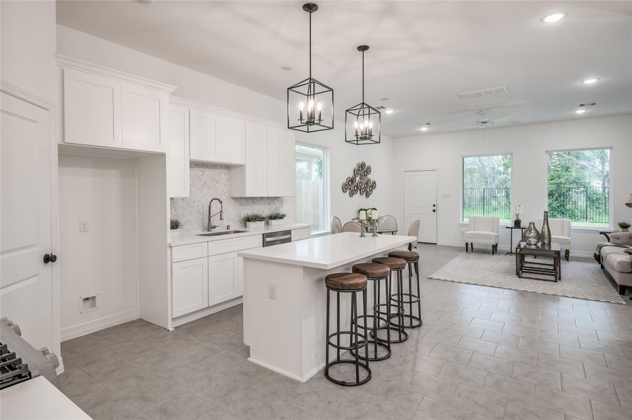 Furnished interior view inside a new home in , Missouri City (Image 10).