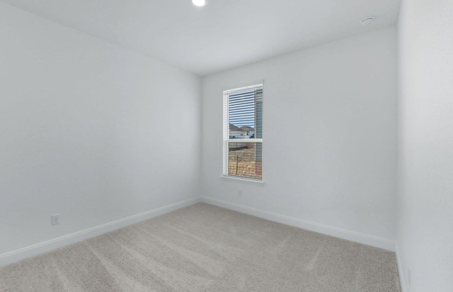 Spacious, unfurnished interior of a new home in Patterson Ranch, Georgetown (Image 12).