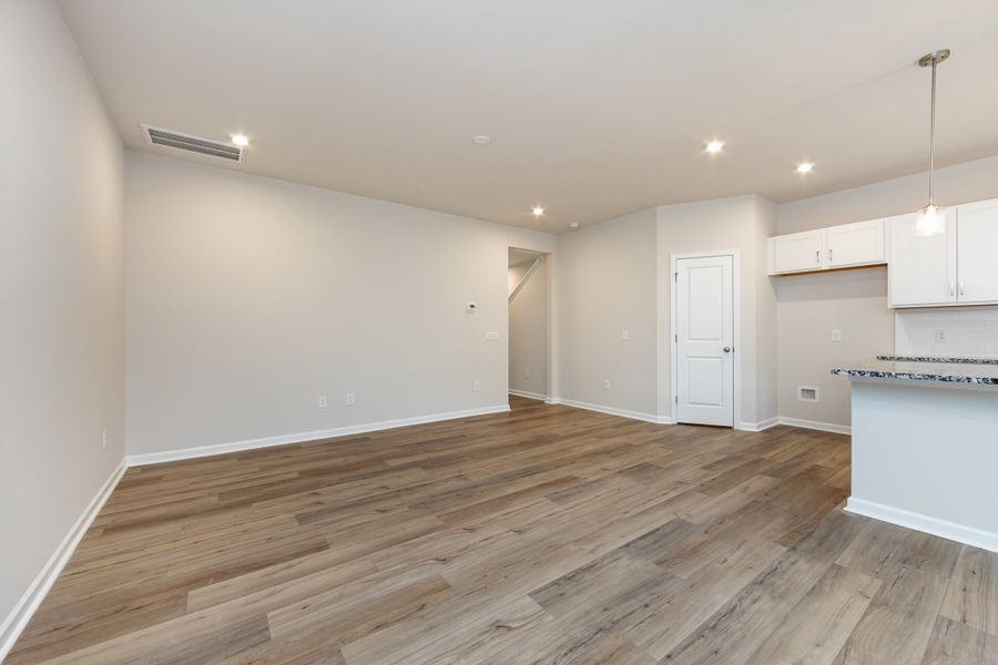 Spacious, unfurnished interior of a new home in Fifteen 15 Cannon, Charlotte (Image 26).
