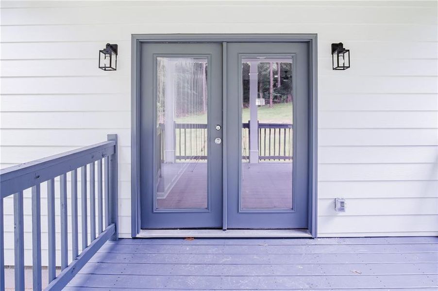Exterior details and patio area of a home in , Stockbridge (Image 20).