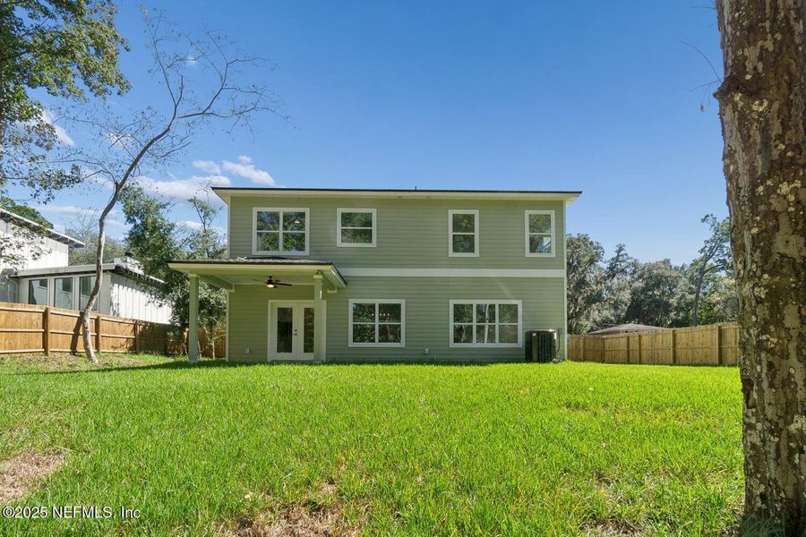 Exterior details and patio area of a home in , Jacksonville (Image 20). Exterior details and patio area of a home in , Jacksonville (Image 20).
