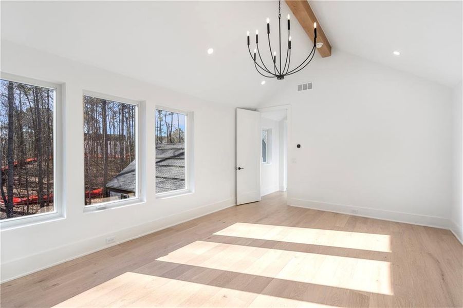 Spacious, unfurnished interior of a new home in Aster, Roswell (Image 51).