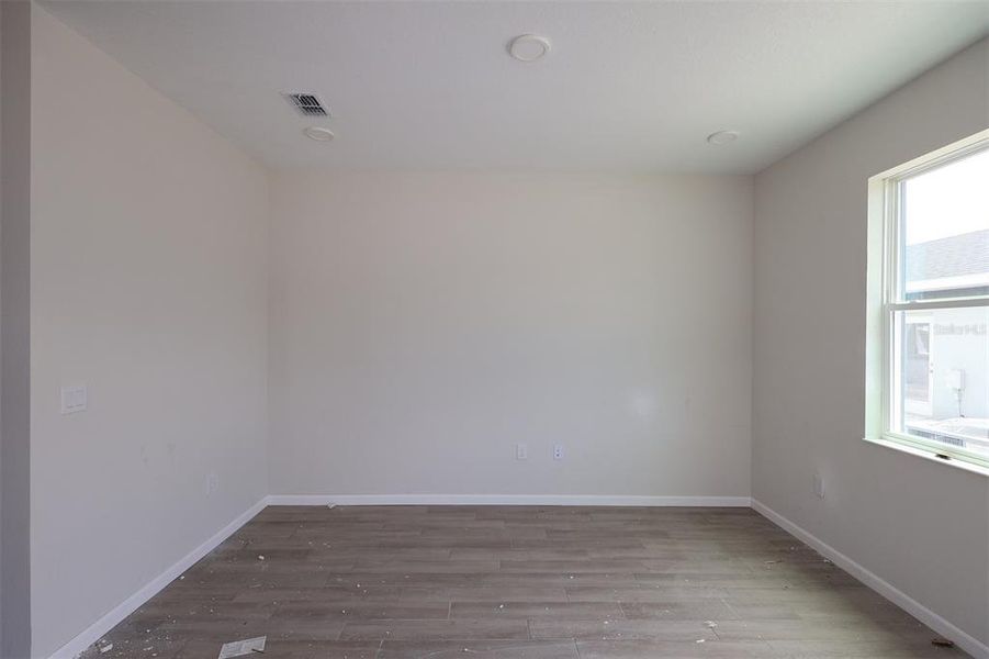 Spacious, unfurnished interior of a new home in Center Lake on the Park, St. Cloud (Image 7). Spacious, unfurnished interior of a new home in Center Lake on the Park, St. Cloud (Image 7).