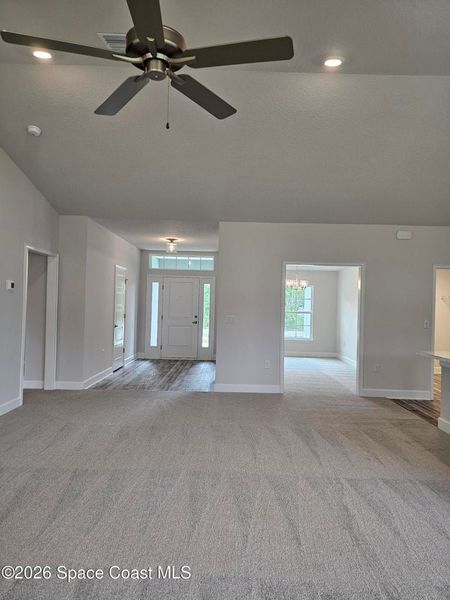 Spacious, unfurnished interior of a new home in Palm Bay, Palm Bay (Image 6).