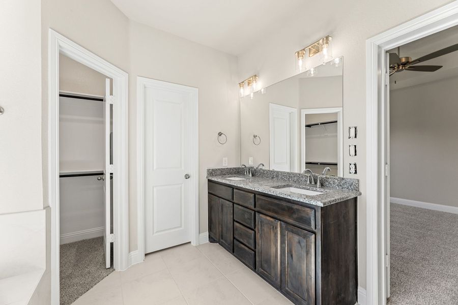 Furnished interior view inside a new home in Fair Oaks, Bridgeport (Image 12).