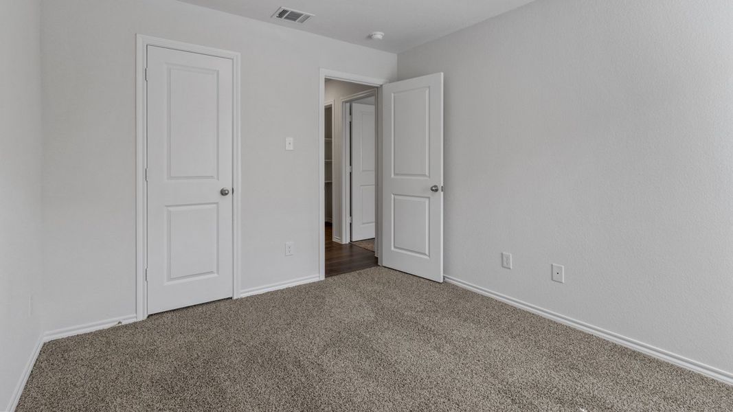 Spacious, unfurnished interior of a new home in Wildwood, Royse City (Image 17).