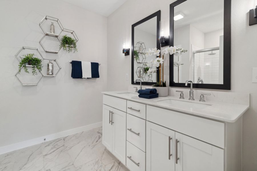 Primary bath with freestanding vanity