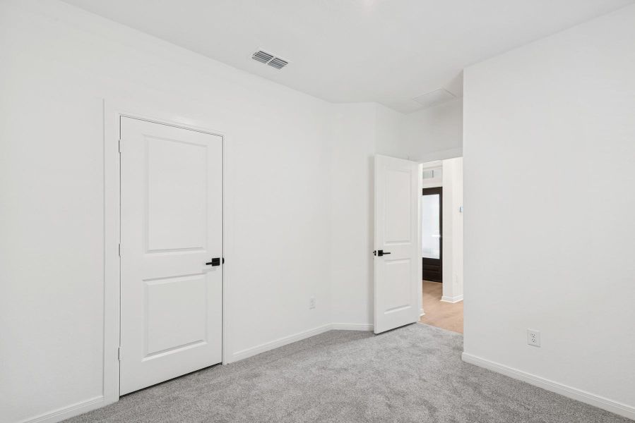 Spacious, unfurnished interior of a new home in Brookewater 45' Homesites, Rosenberg (Image 16).