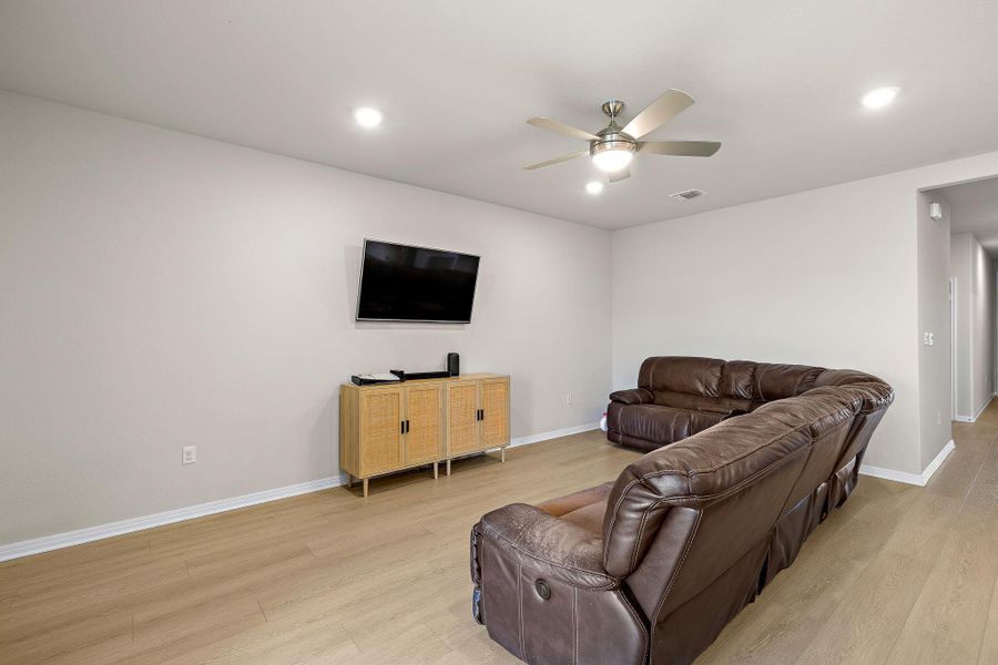 Furnished interior view inside a new home in Rolling Glen, Hutto (Image 11).