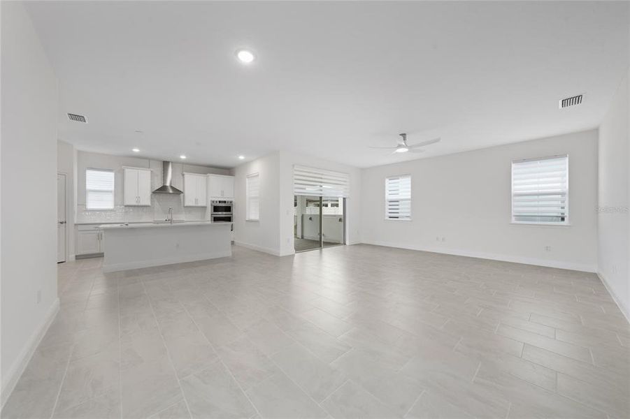 Spacious, unfurnished interior of a new home in Havenfield at Crossprairie, St. Cloud (Image 14).