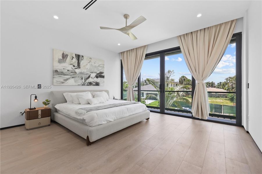 Furnished interior view inside a new home in , Fort Lauderdale (Image 42).