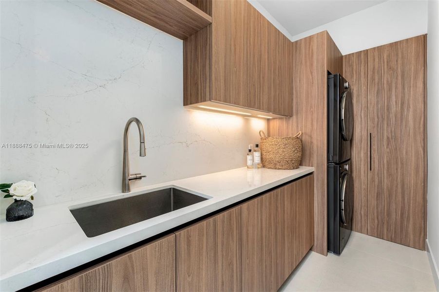 Close-up of interior finishes inside a home in , Miami Beach (Image 23). Close-up of interior finishes inside a home in , Miami Beach (Image 23).