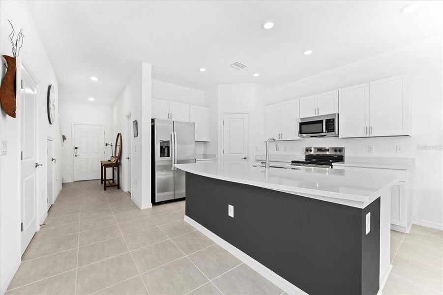 Furnished interior view inside a new home in , Sarasota (Image 43).