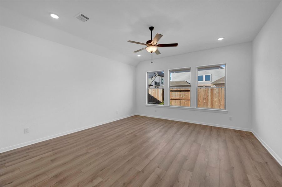 Spacious, unfurnished interior of a new home in Escondido 45’ Homesites, Magnolia (Image 18).