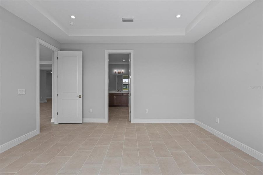 Spacious, unfurnished interior of a new home in Woodland Preserve, Parrish (Image 18). Spacious, unfurnished interior of a new home in Woodland Preserve, Parrish (Image 18).