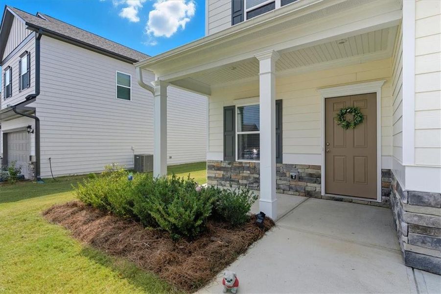 Exterior details and patio area of a home in , Rome (Image 3).