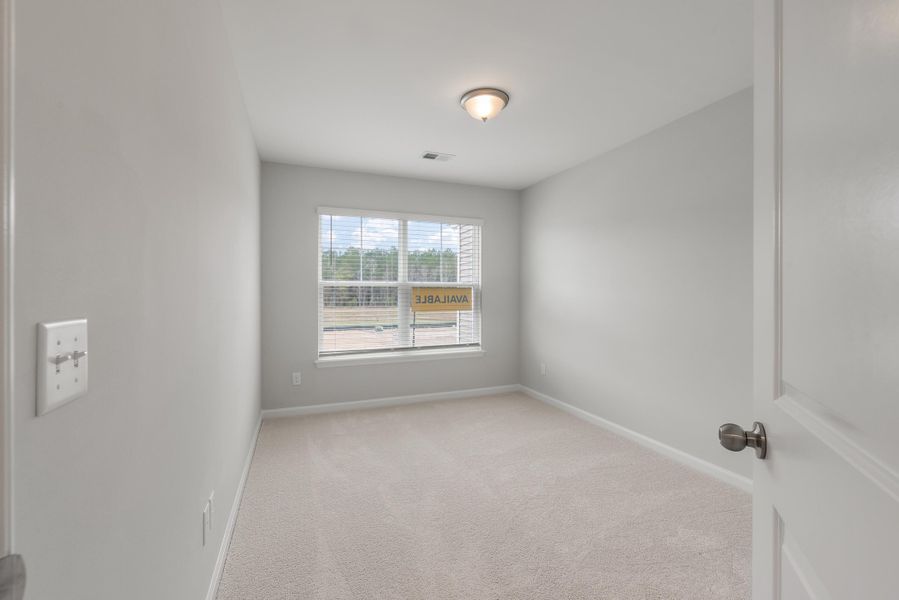 Spacious, unfurnished interior of a new home in The Landings at Montague, Goose Creek (Image 25).