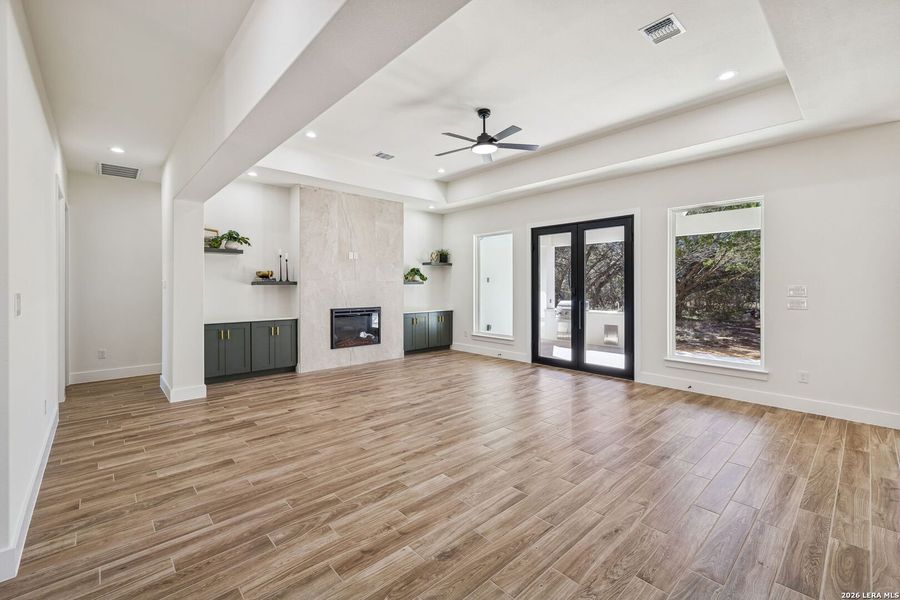 Spacious, unfurnished interior of a new home in , Spring Branch (Image 61).