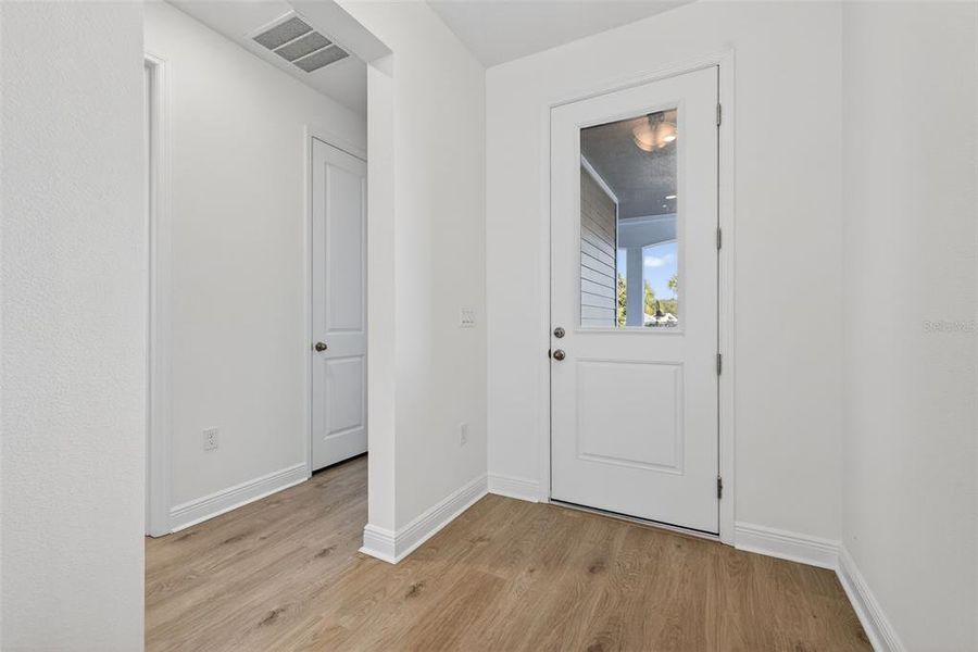 Spacious, unfurnished interior of a new home in Green Key Village, Lady Lake (Image 24). Spacious, unfurnished interior of a new home in Green Key Village, Lady Lake (Image 24).