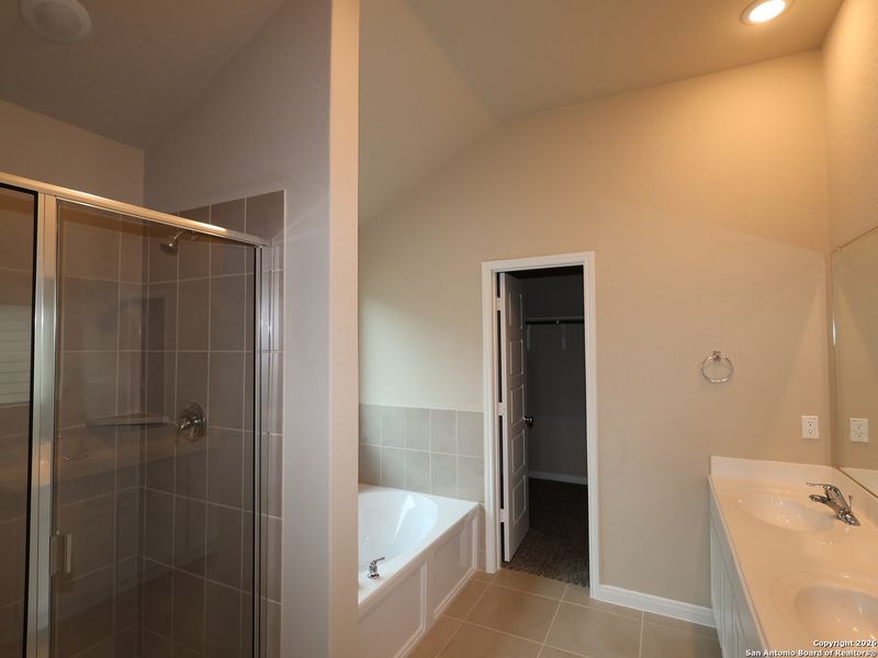 Furnished interior view inside a new home in Meadows at Clear Springs, New Braunfels (Image 19).