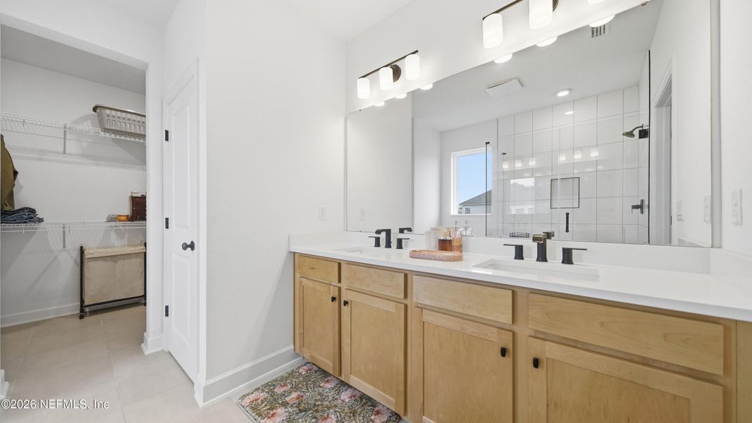 Furnished interior view inside a new home in Seven Pines 40' Front Entry, Jacksonville (Image 50).