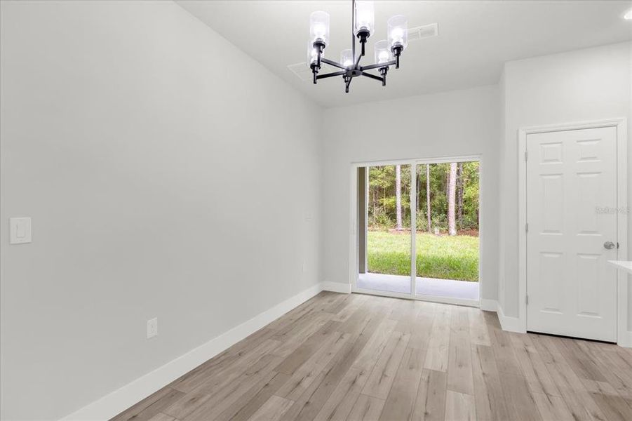 Spacious, unfurnished interior of a new home in , Citrus Springs (Image 20).